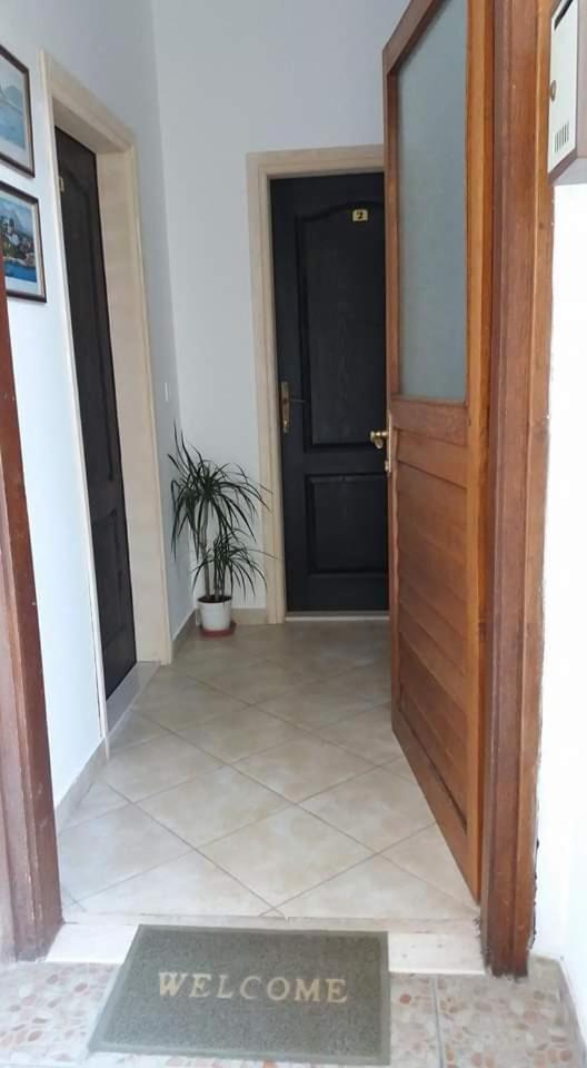 Apartmani Luka แฮร์เซ็ก-โนวี ภายนอก รูปภาพ
