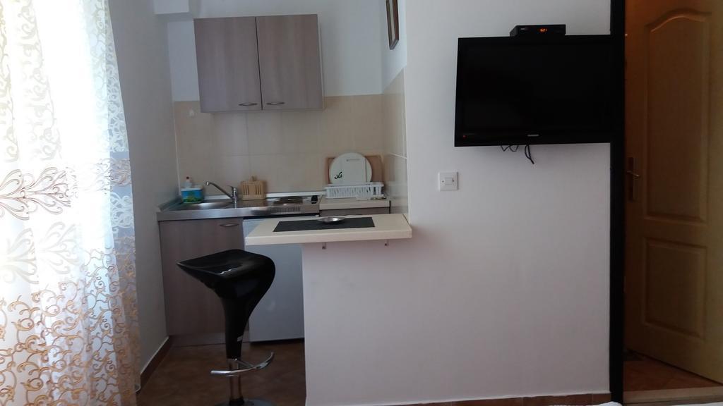 Apartmani Luka แฮร์เซ็ก-โนวี ภายนอก รูปภาพ