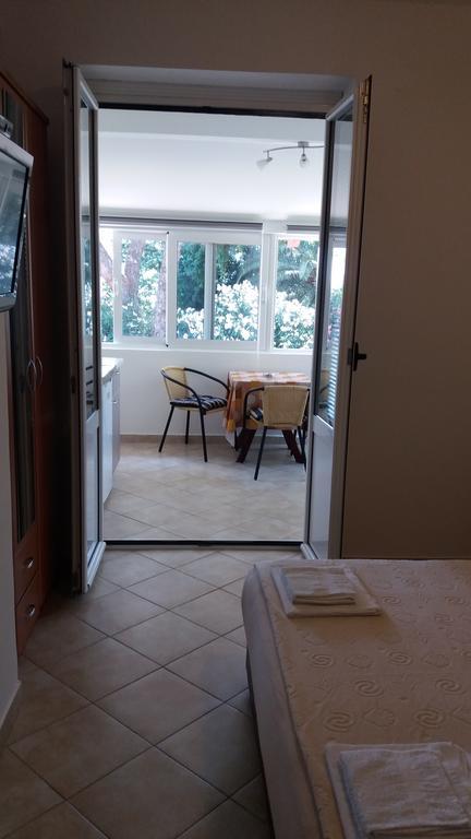 Apartmani Luka แฮร์เซ็ก-โนวี ภายนอก รูปภาพ